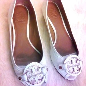 Tory Burch Wedge Low Wedge Peep Toe White Size 6.5 M